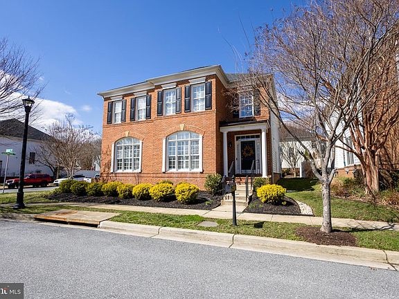 2nd image of 706 Drake Way