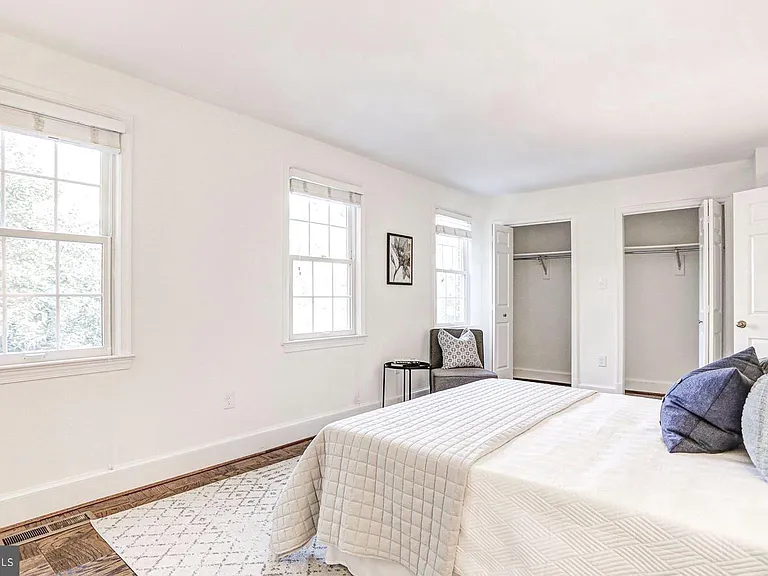 3251 Sutton Pl NW #B — Photo 23