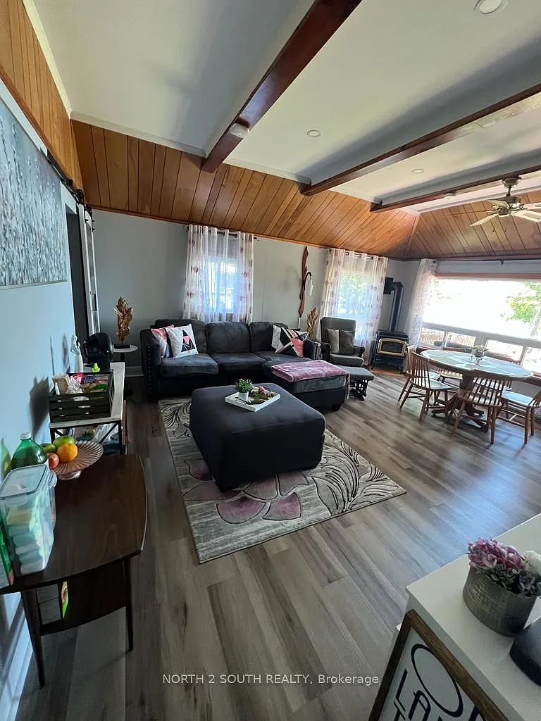 3 bed, $2,000 — Photo 3