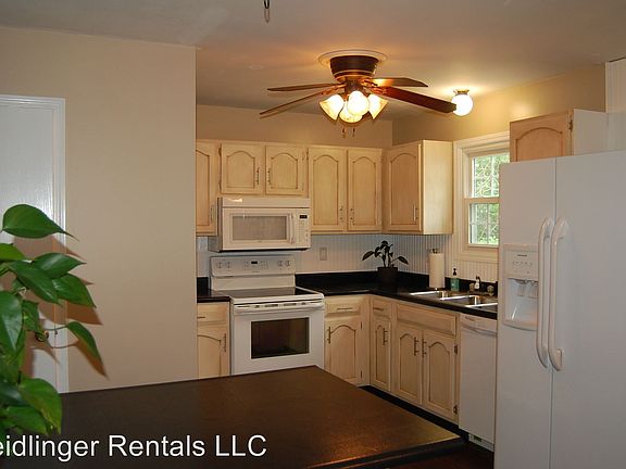 5th image of 1124 Redwood Dr