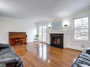 3205 Silverstone Ct, Oakton, VA 22124