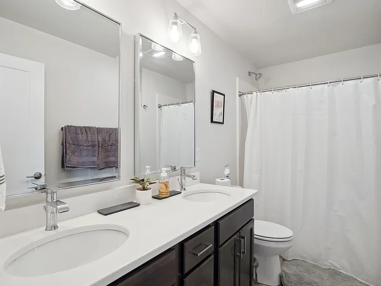 2217 Saint Andrews Dr — Photo 15