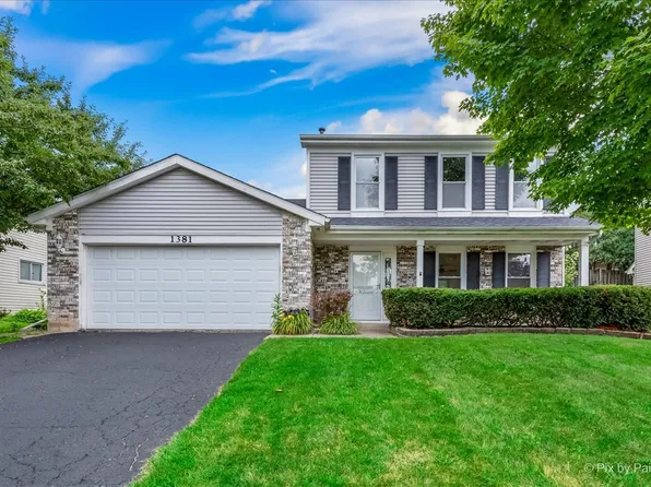 1381 Parkridge Ct, Crystal Lake, IL 60014