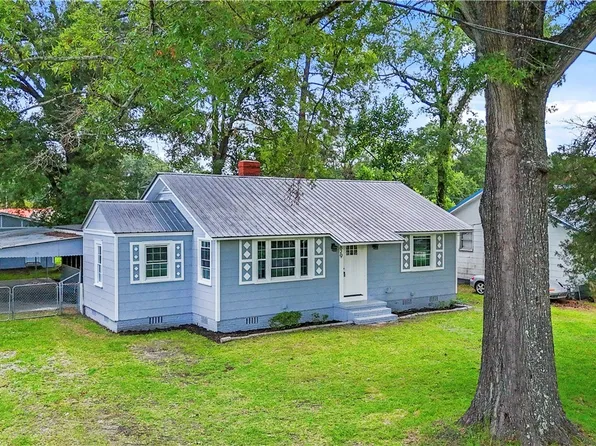 829 Crossgate Road, Port Wentworth, GA 31407