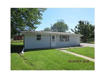 1609 Edgewood Dr photo 1
