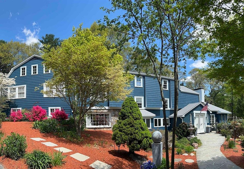 1st image of 25 Pleasant St