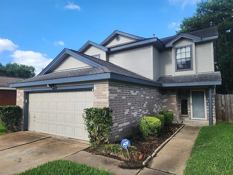 8239 Viny Ridge Dr — Photo 3
