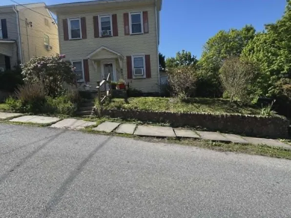 200 Division St, Portland, PA 18351
