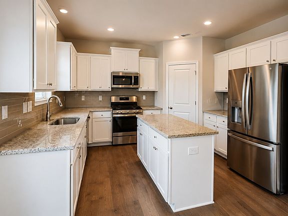 4th image of 1511 Felthorpe Way