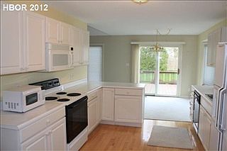 2nd image of 2210 Bonnie Ln
