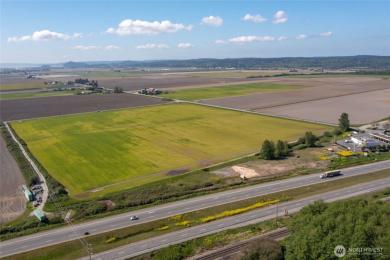 3rd image of 1377 Laconner Whitney Road