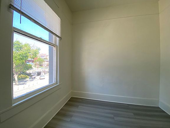 4th image of 706 Kearny St #102
