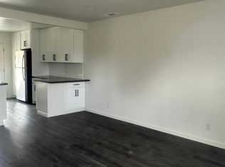 1050 3rd St APT F, Clovis, CA 93612