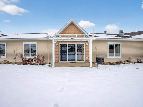 4125 Autumn Ridge Rd Unit 102, Cedar Falls, IA 50613