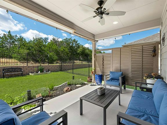 2nd image of 104 Coachsmith St