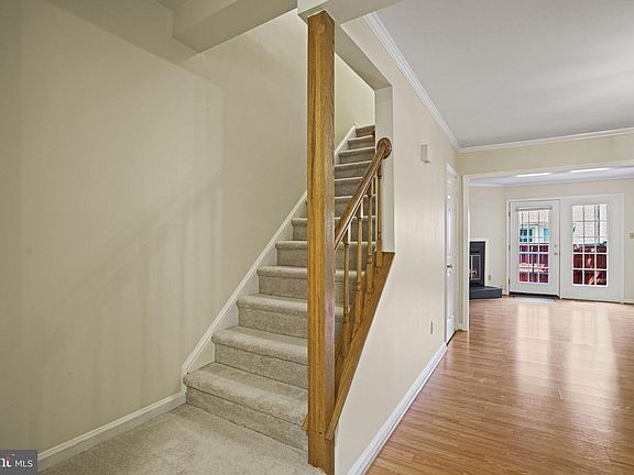 5th image of 1141 N Vernon St