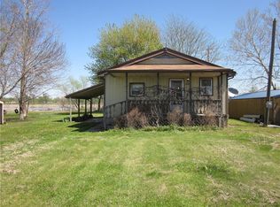 3205 SW Christie Ln, Saint Joseph, MO 64504