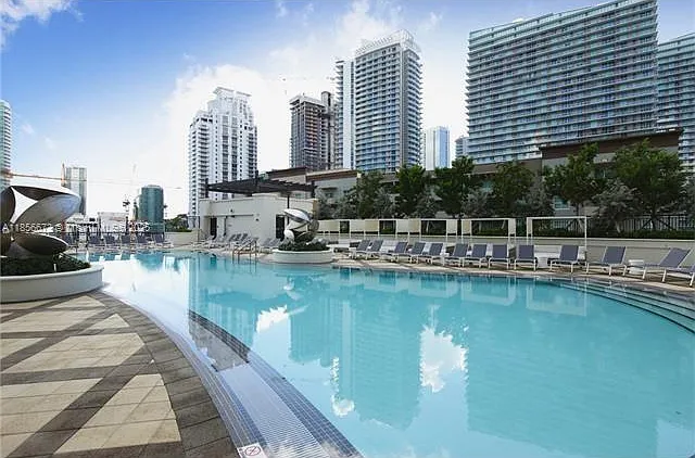 1 bed, 850 sqft, $3,595 — Photo 2