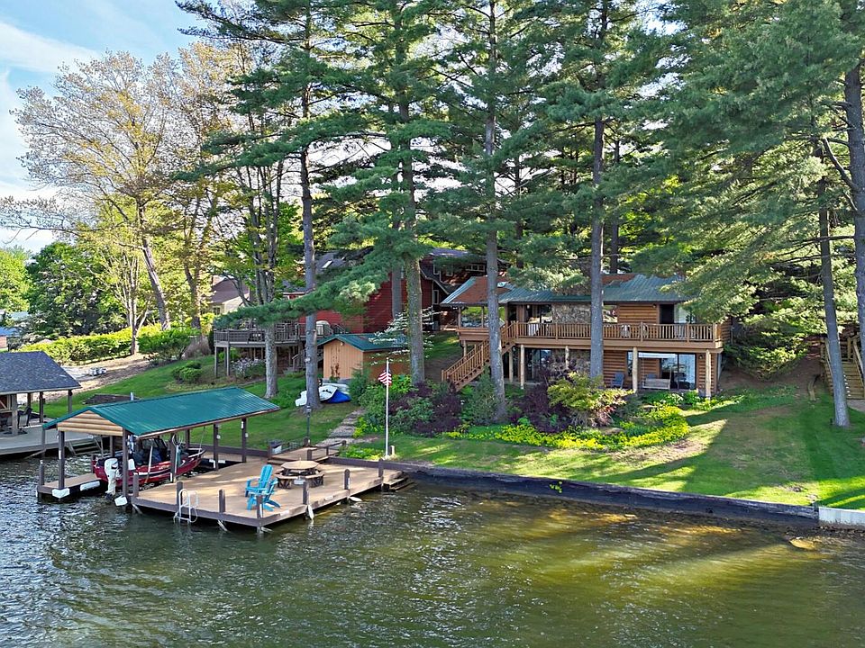 1st image of 461 Lakeview Heights Dr