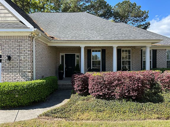 2nd image of 814 Lambrook Dr