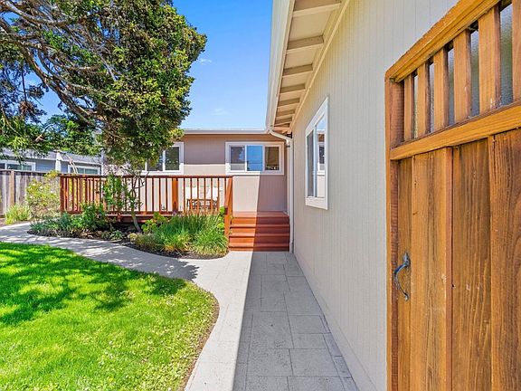 3rd image of 1055 View Way