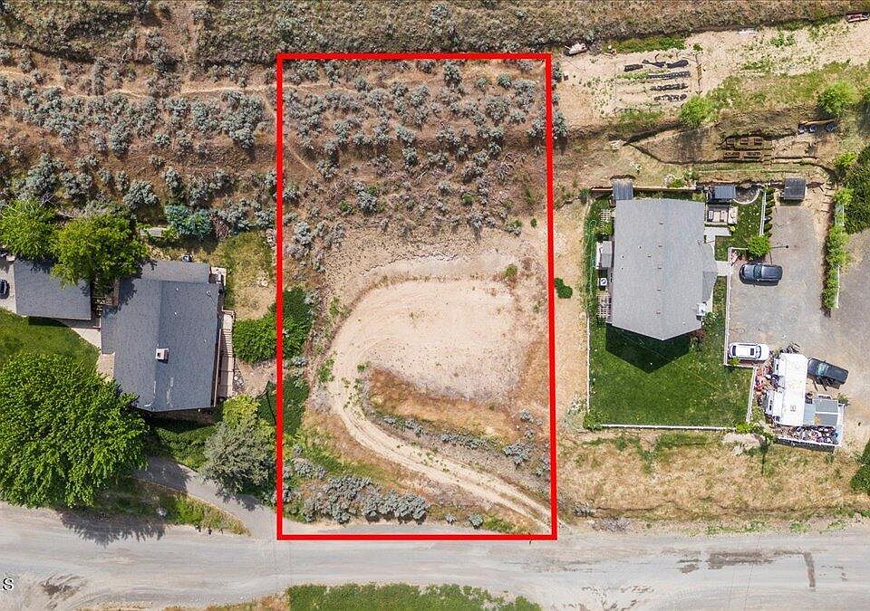 1st image of 604 Hillside Dr
