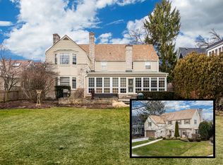 1727 Hinman Ave, Evanston, IL 60201