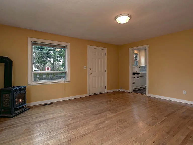 2803 Birchwood Ave — Photo 9