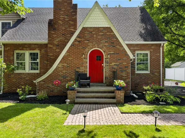 343 French Rd, Pittsford, NY 14534