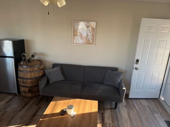 14380 Calvert St #ID1363918P