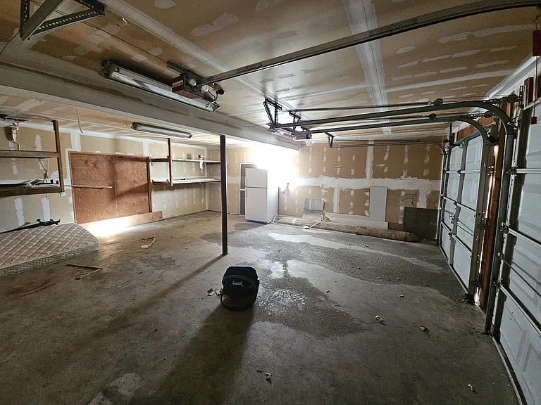 13 Regina Dr — Photo 33