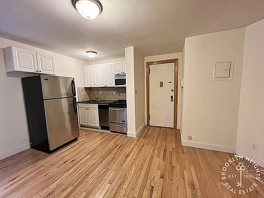 1st image of 568 Pacific St APT 1H
