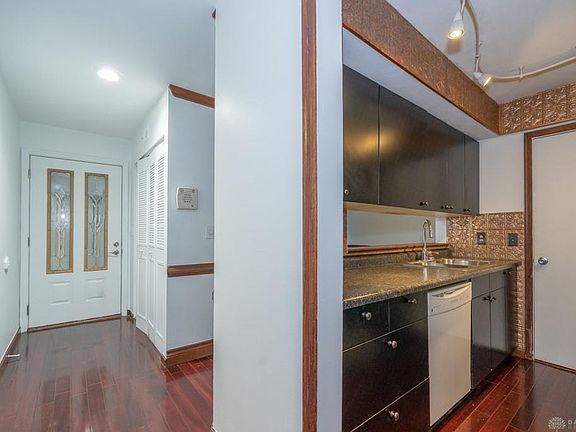 5th image of 4551 Lansmore Dr #73