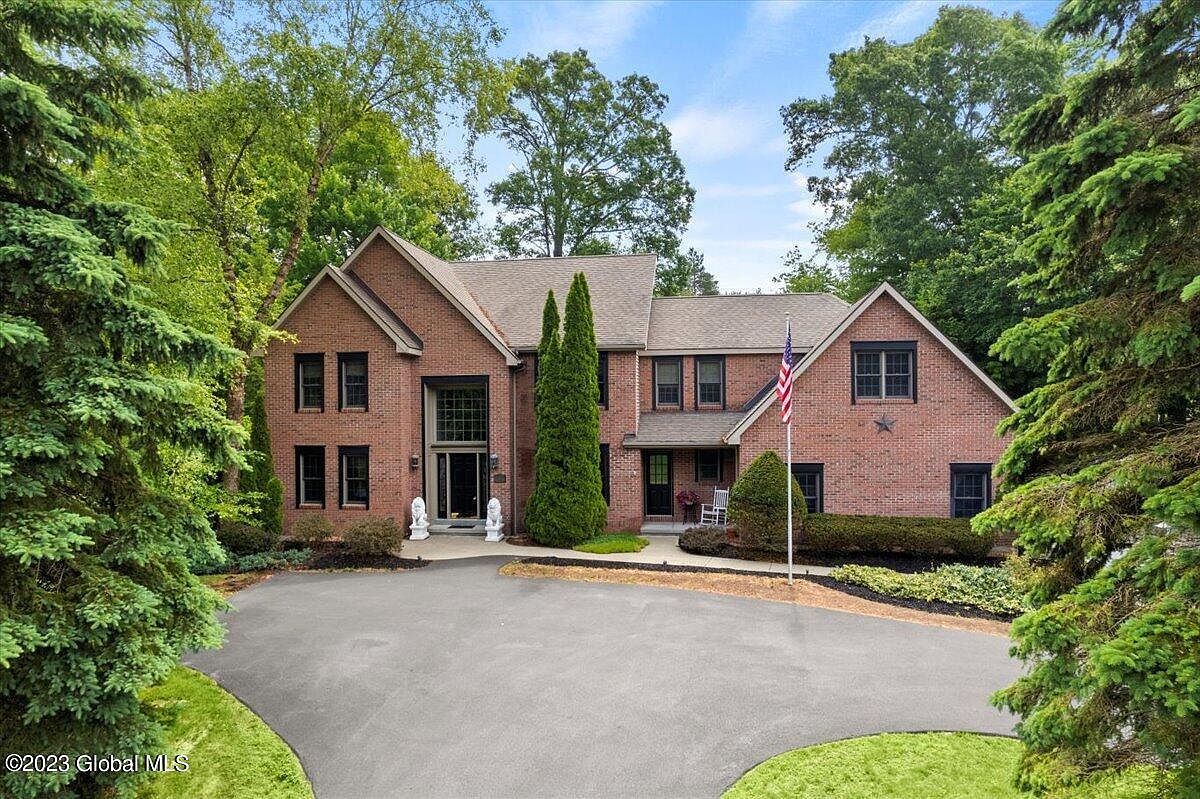 21 Pinecrest Drive, Niskayuna, NY 12309 Zillow