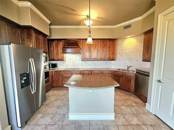 301 Watermere Dr APT 317, Southlake, TX 76092