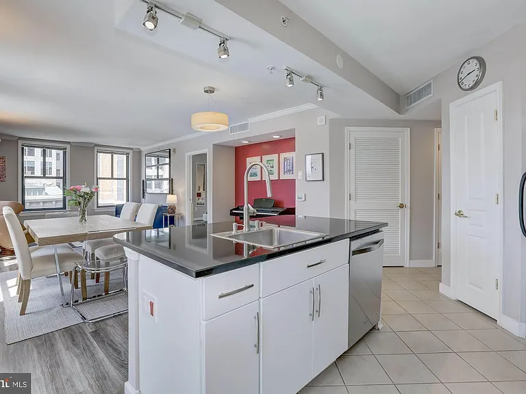 616 E St NW #718 — Photo 13