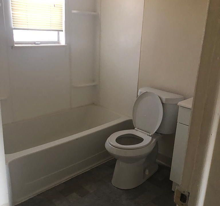 1st image of 415 Nace Ave