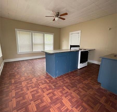 3rd image of 2216 Bosque Blvd #A