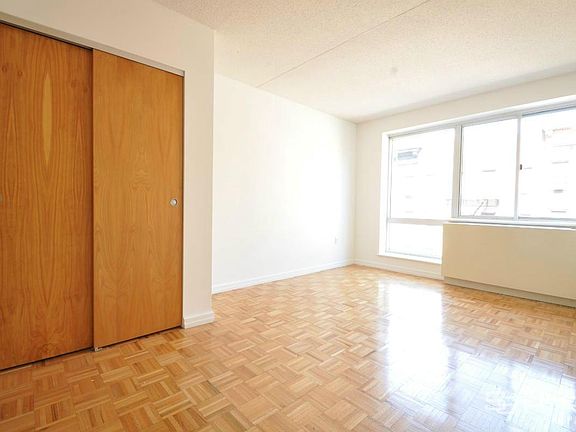 4th image of 218 E 29th St APT 5A