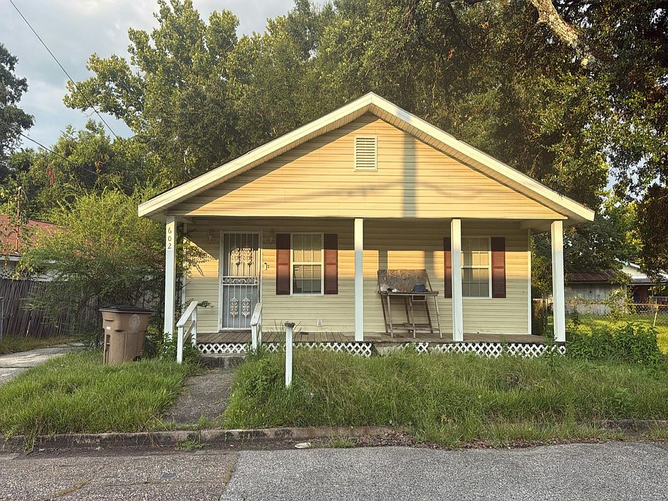 1st image of 602 Loeffler St