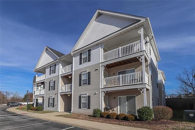 1st image of 2470 Lampong Dr APT 100C
