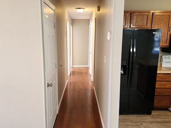 5th image of 171 Bradford Sq