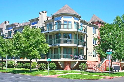 1st image of 1705 N Gaylord St APT 208