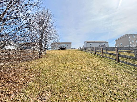 2nd image of 10399 Canberra Dr