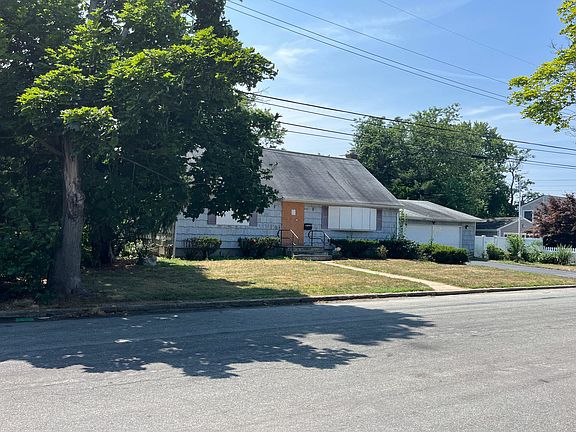 2nd image of 456 Heathcote Rd