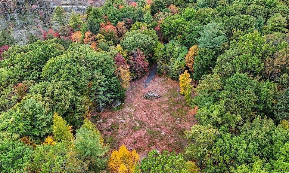 1st image of 115 Crooked Ledge Rd
