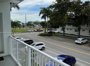 9300 E Bay Harbor Dr #205, Miami Beach, FL 33154