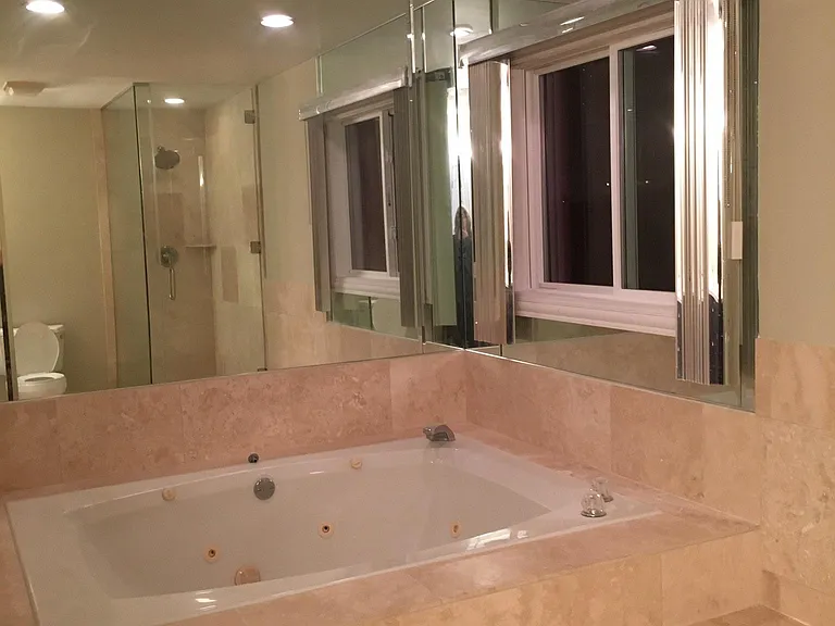6517 W Belle Plaine Ave — Photo 13