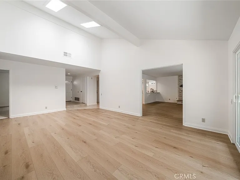 24382 Macedo Dr — Photo 6