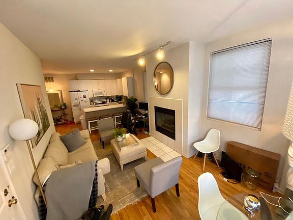 4th image of 3033 N Racine Ave #1